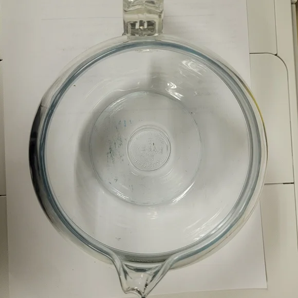 Pyrex 6 Cup Tea Pot - Picture 3 of 5